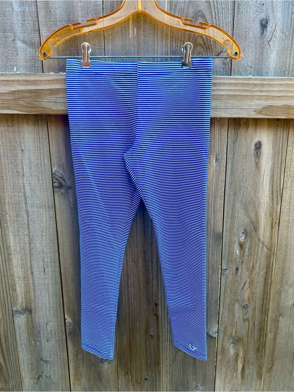 Nautical & Preppy: Vineyard Vines Girls’ Stripe Leggings — Size M (10-12)